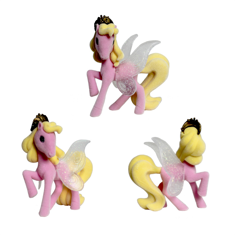 Elegant Butterfly Pony Wearing A Crown Plastic Min1